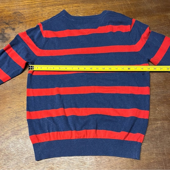 Tommy Hilfiger Pullover Sweater - Small Hole On Back - Classic - Womens Size S/P - Picture 3 of 5